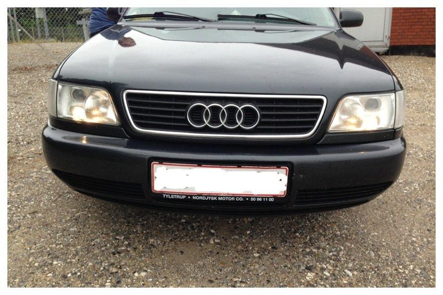 Audi A6 (C4) limousine billede 5