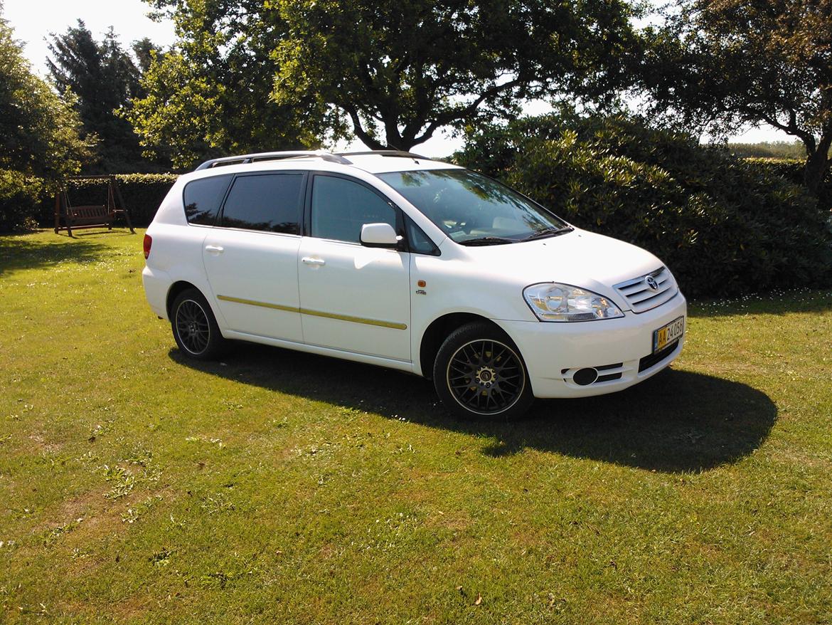 Toyota sportsvan billede 2