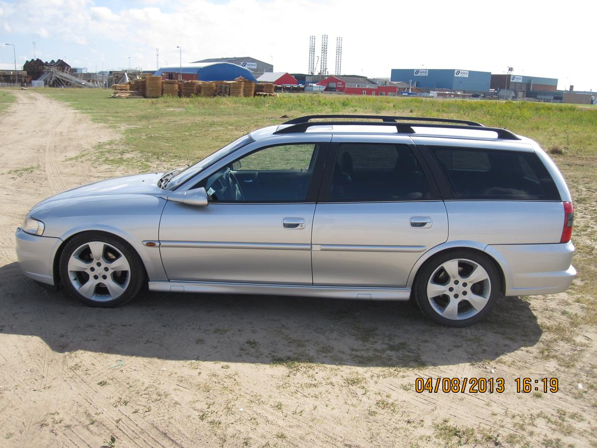 Opel Vectra 2.2 DTi Sport billede 6
