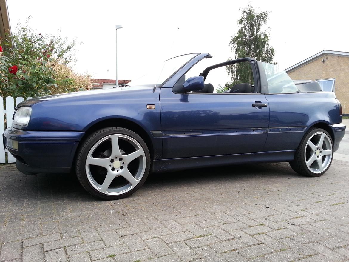 VW Golf 3 Cabriolet 1,8 Pink Floyd billede 14