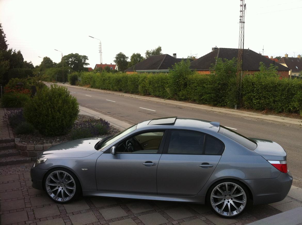 BMW E60 545i V8 billede 2