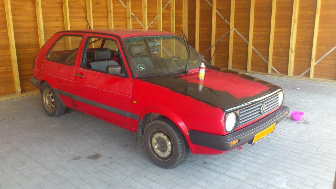 VW Golf 2 1,6 D - Det er så golfen som den stod da jeg fik den :) billede 14