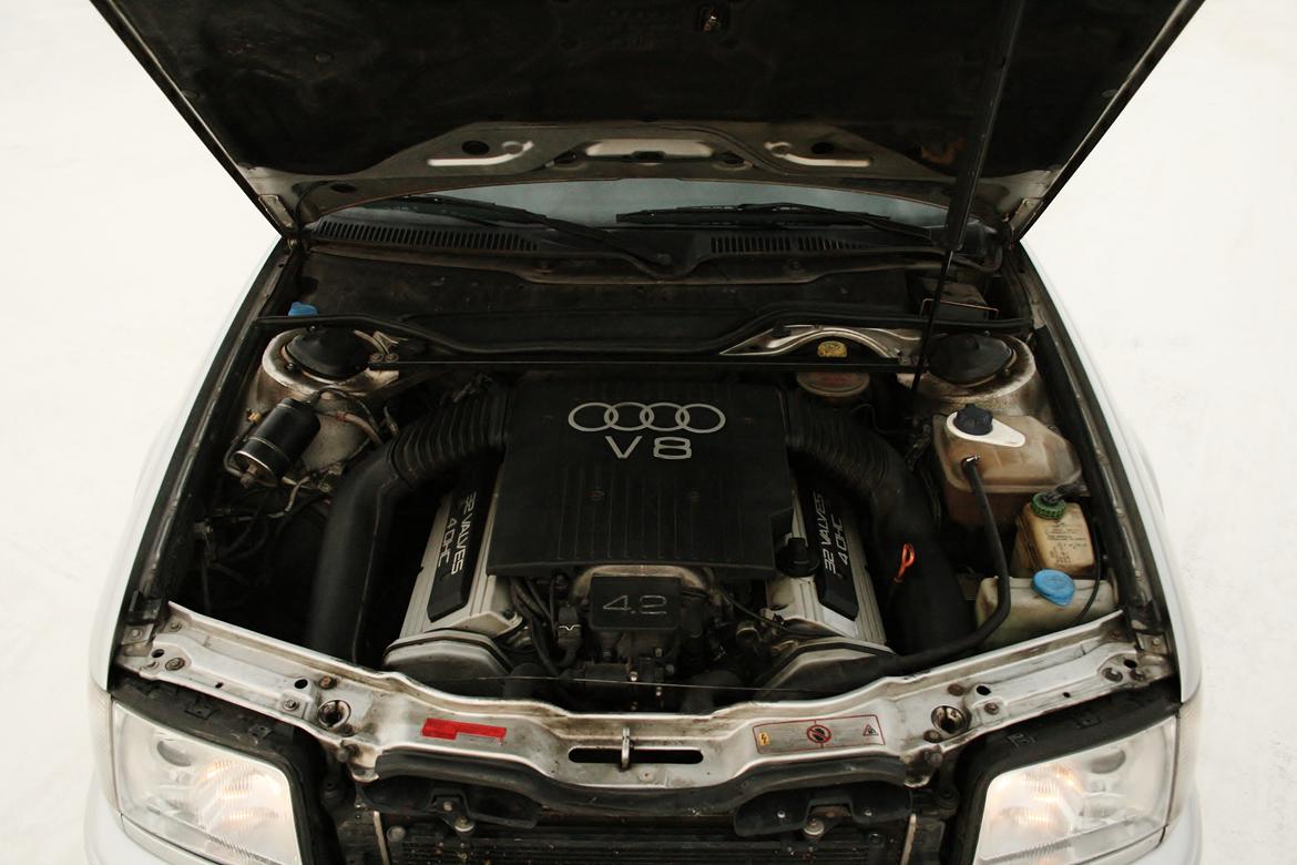 Audi 100 S4 V8 4.2 quattro billede 8