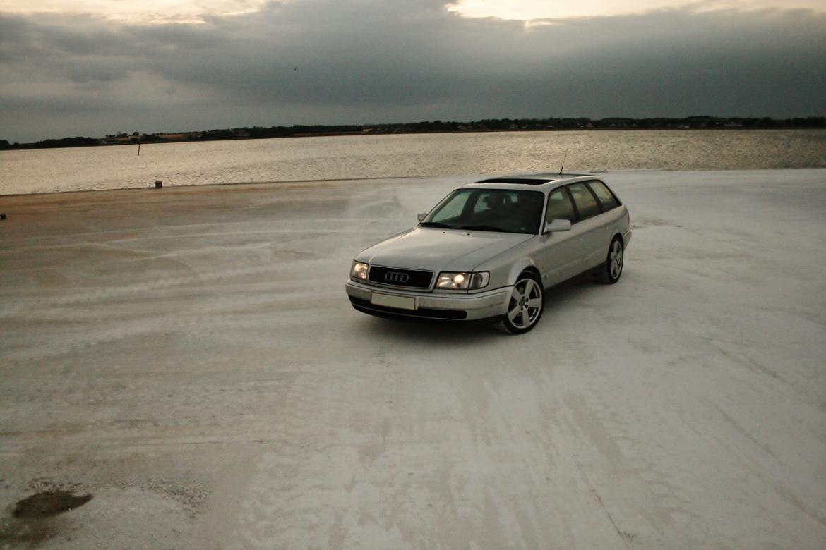 Audi 100 S4 V8 4.2 quattro billede 1