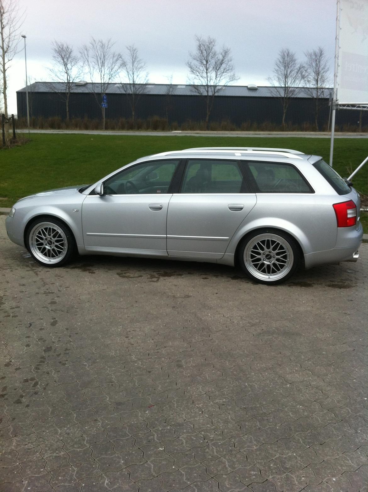 Audi A4 1.8T Quattro billede 2