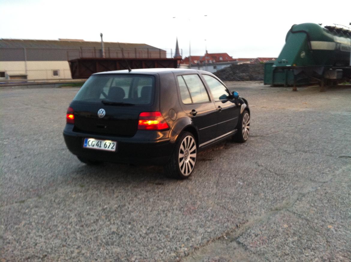 VW Golf IV Highline billede 3