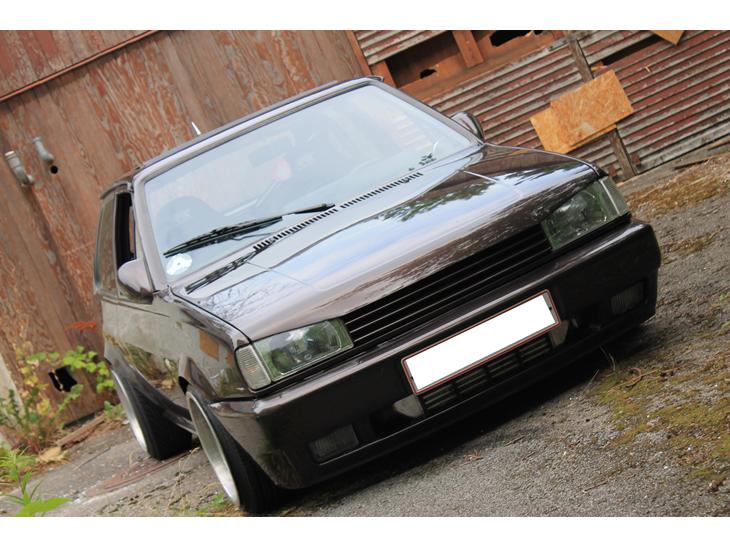 {{currentPhoto.altText}} billede {{currentPhoto.number}}