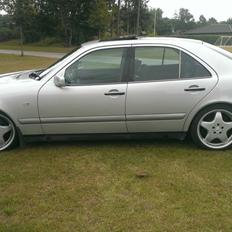 Mercedes Benz E300 Avantgarde 3.0D Aut.