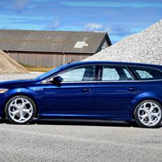 Ford Mondeo 2,5 20v Turbo titanium stc.