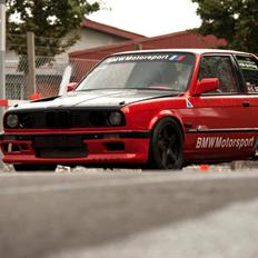 BMW e30 Drift 335i