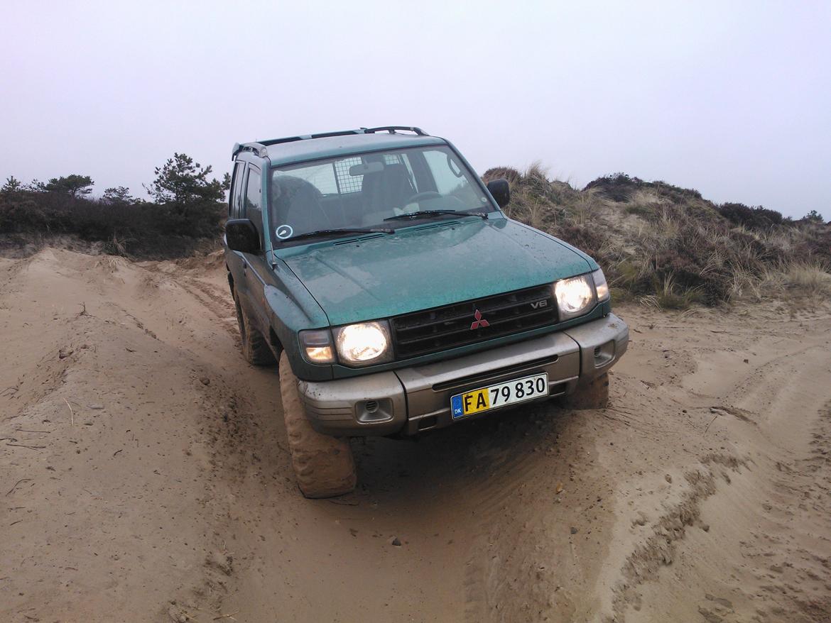 Mitsubishi Pajero V6 3000 aut billede 2