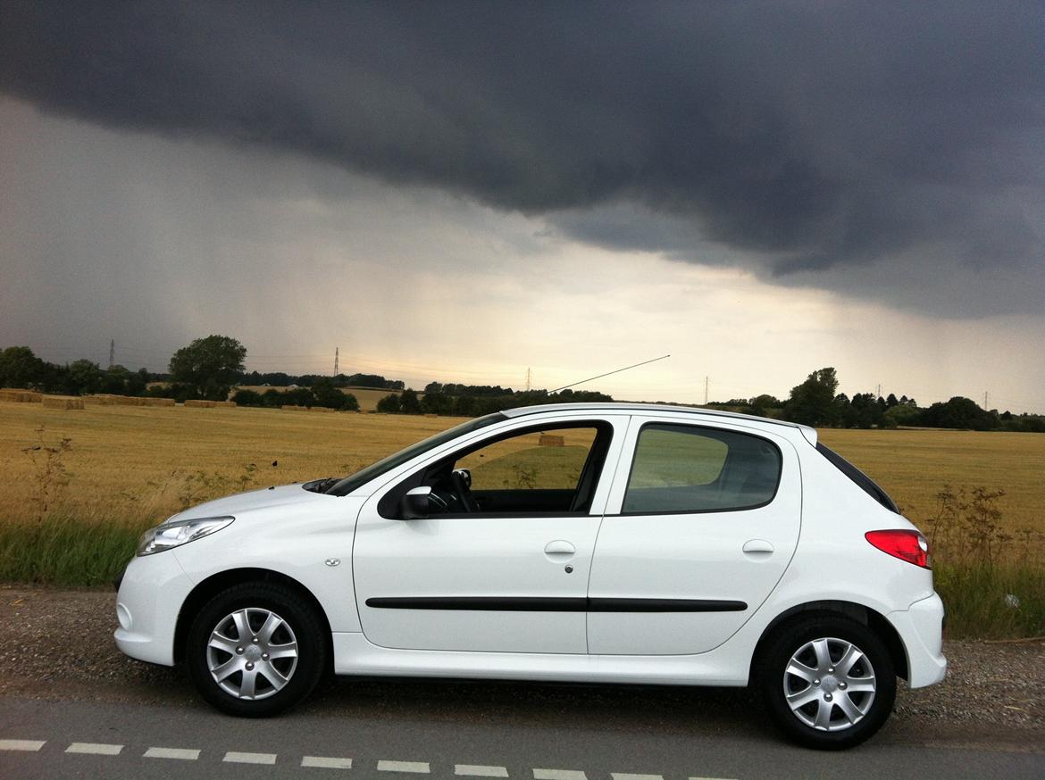 Peugeot 206+ 1,4 active 5 dørs billede 2