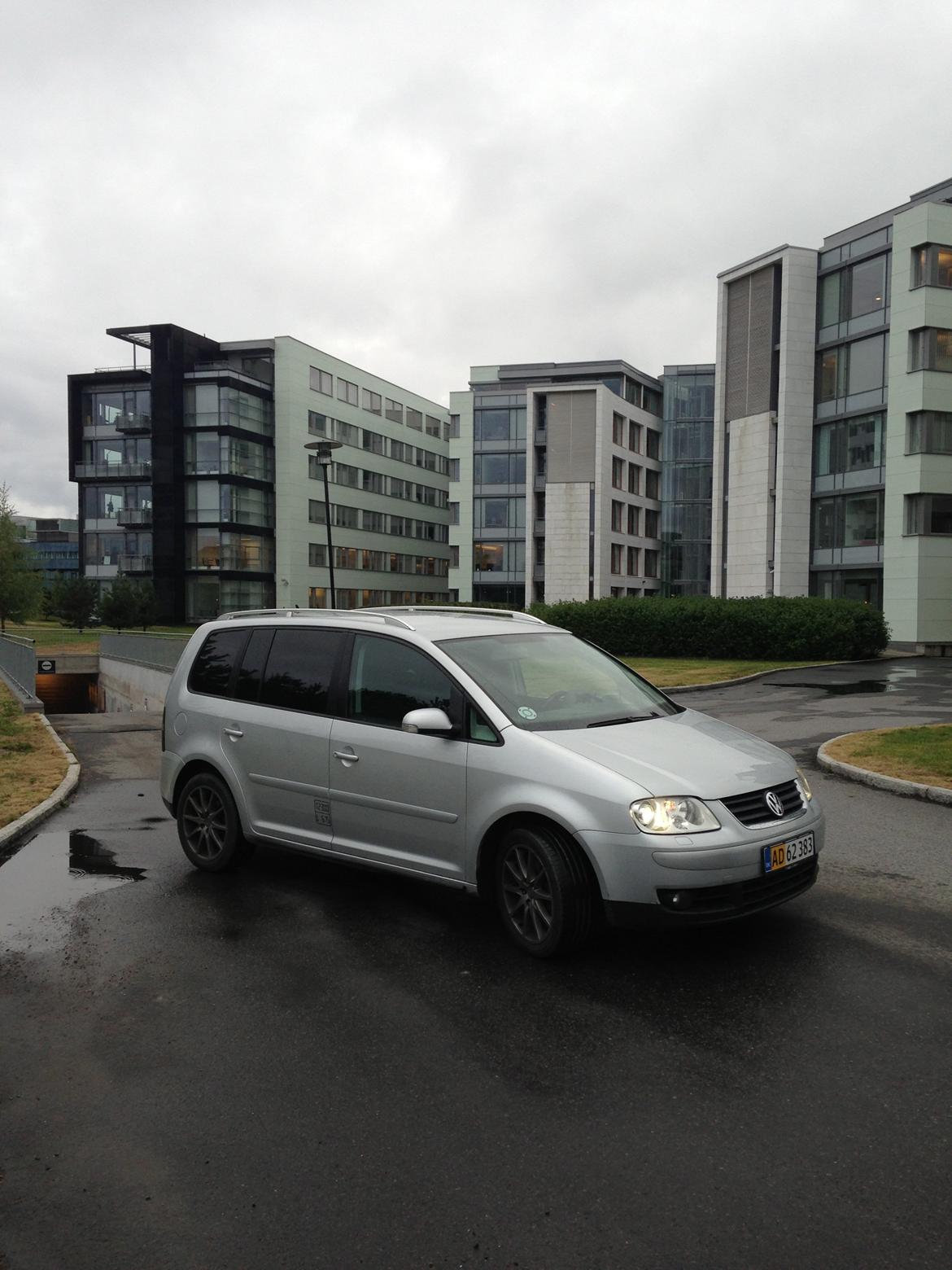 VW Touran TDI Highline DSG billede 1