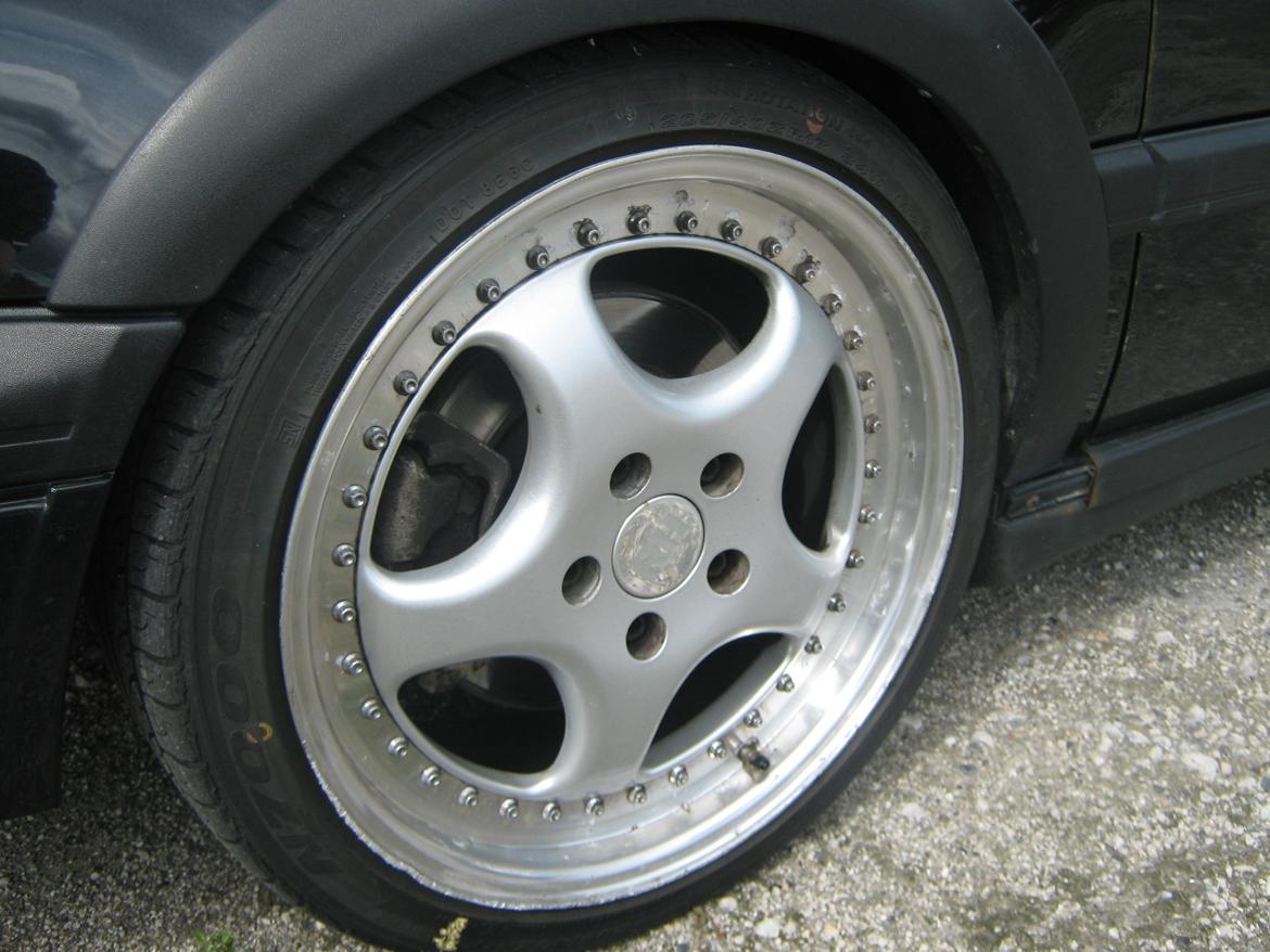 VW Golf 3 TDI "20 jahre" - fælgene trænger dog til nye kanter billede 9