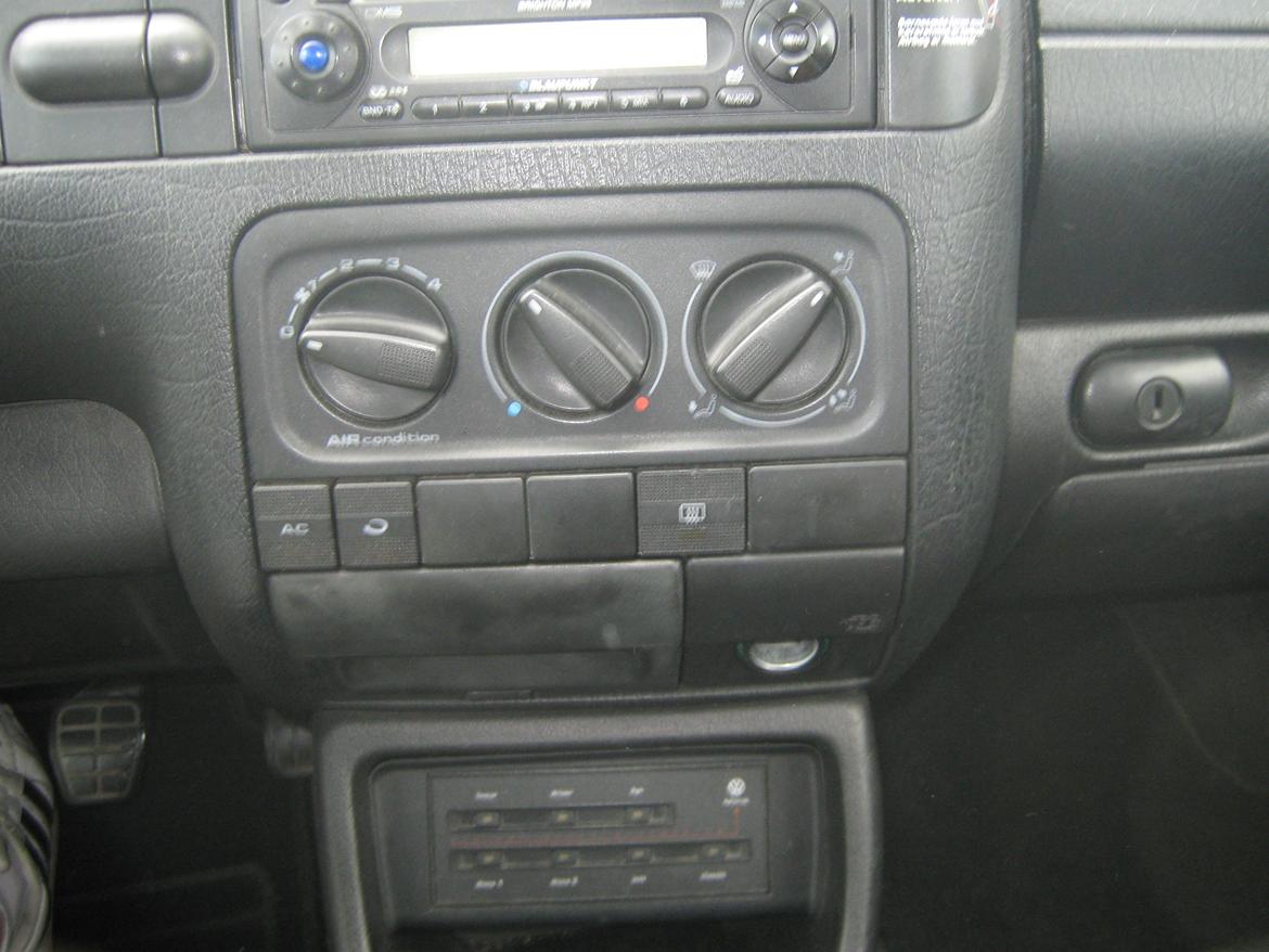 VW Golf 3 TDI "20 jahre" - aircon og Nokia sound center billede 11