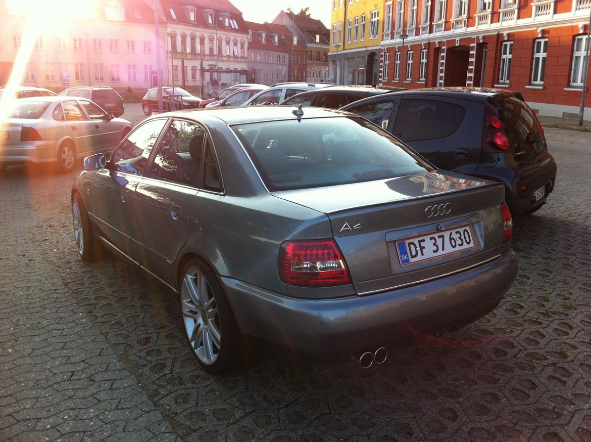 Audi A4 B5 S-Line billede 1