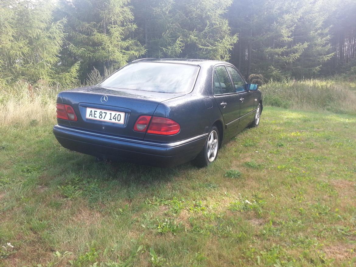 Mercedes Benz 3.0 E300D (W210) ( Solgt ) billede 9