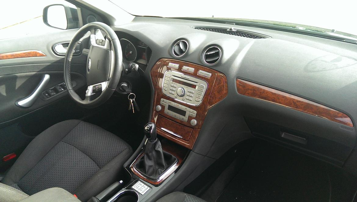 Ford Mondeo 2,0 Ghia 4d billede 5