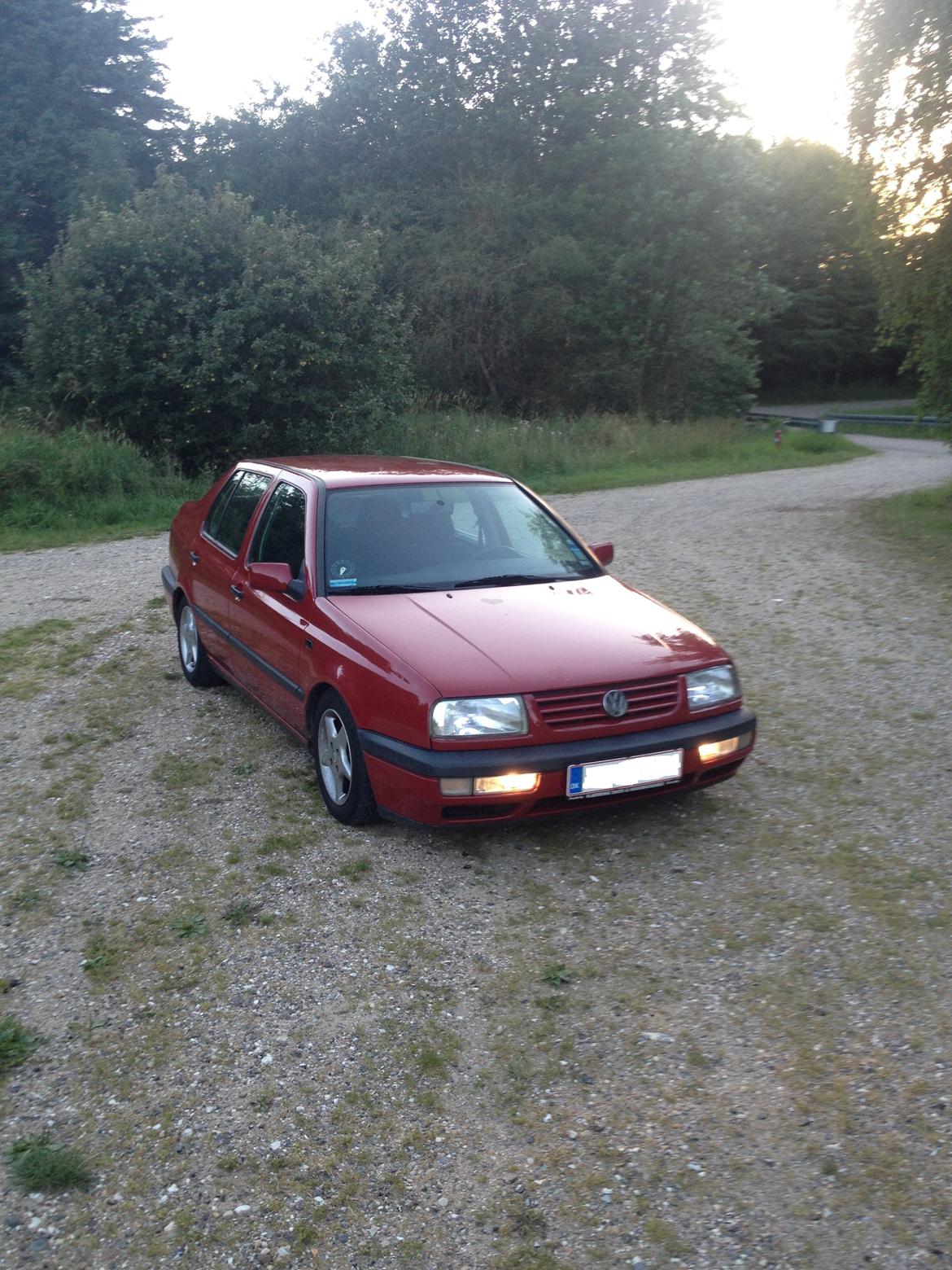 VW Vento 1,8 8V Cl (Solgt) billede 1