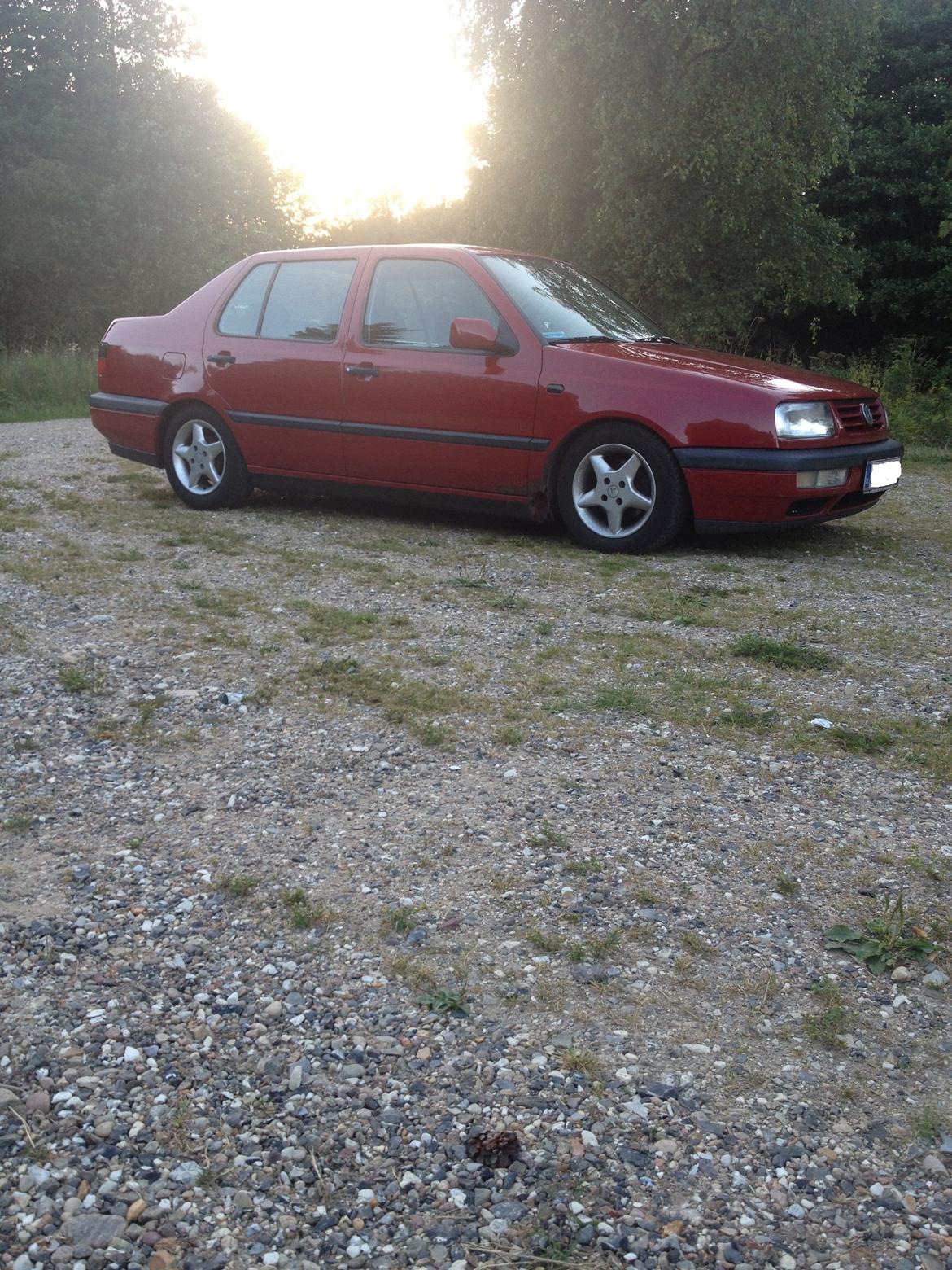 VW Vento 1,8 8V Cl (Solgt) billede 9