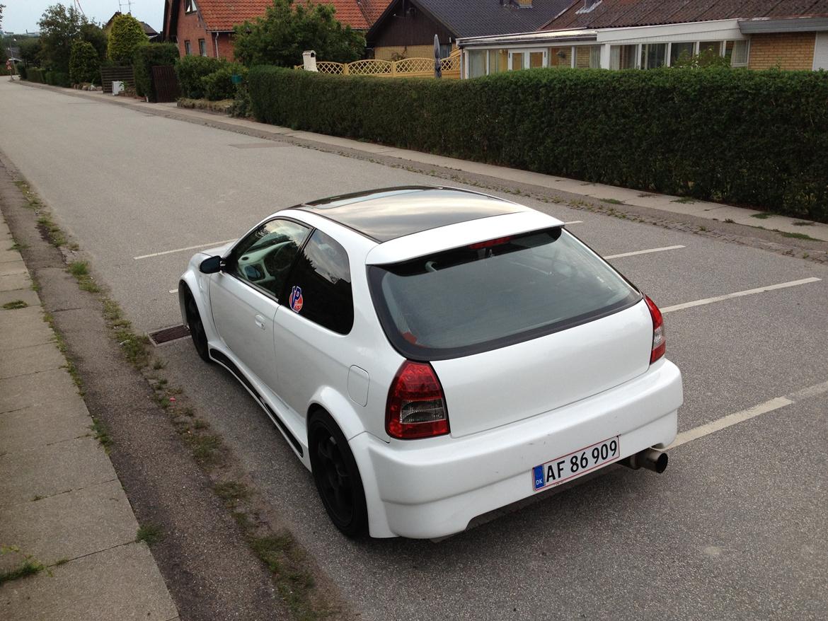 Honda Civic 1,6 VTI billede 2