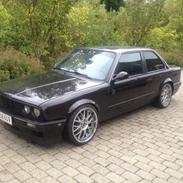 BMW E30 320i rotrex Solgt