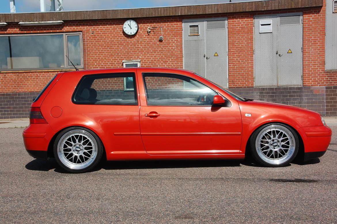 VW Golf 4 - Lav og bred :) billede 2