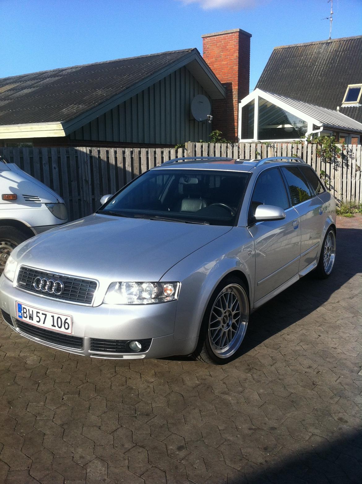 Audi A4 1.8T Quattro billede 16