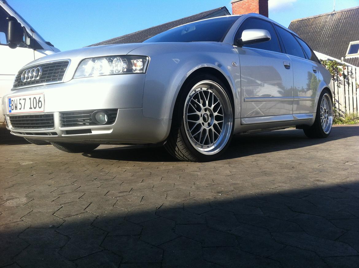 Audi A4 1.8T Quattro billede 17