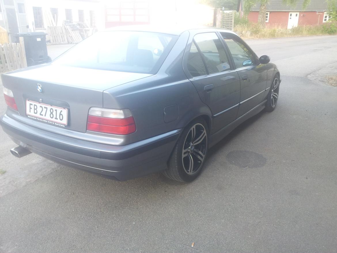 BMW E36 320i billede 3