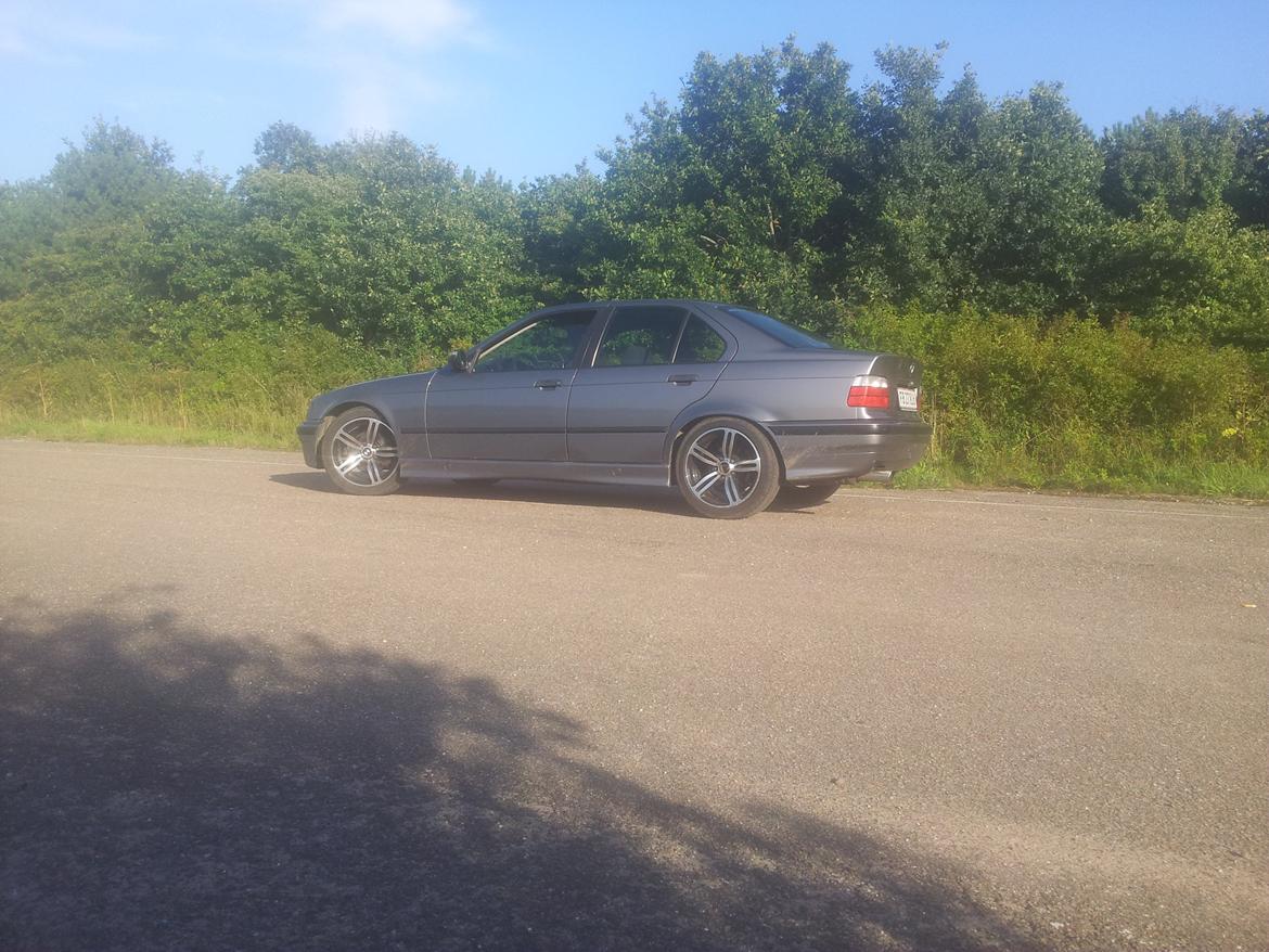 BMW E36 320i billede 8