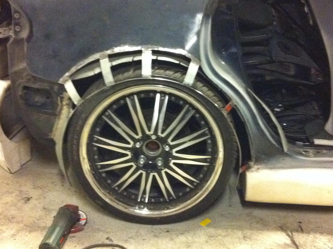 Mazda 323F GT 2,0 V6 billede 9