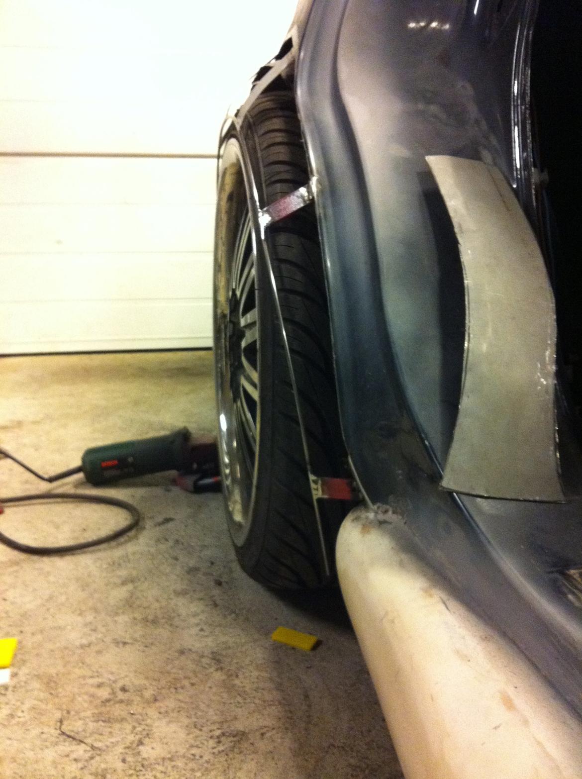 Mazda 323F GT 2,0 V6 billede 12