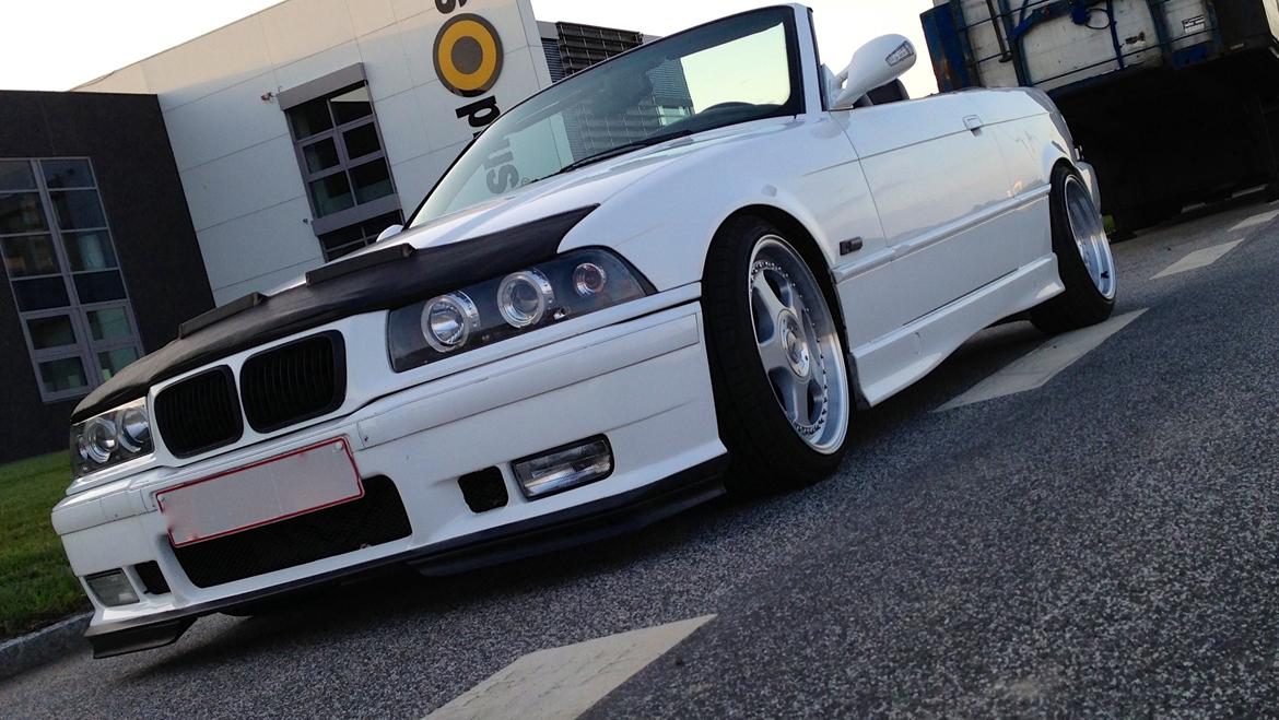 BMW 320i cabriolet billede 1