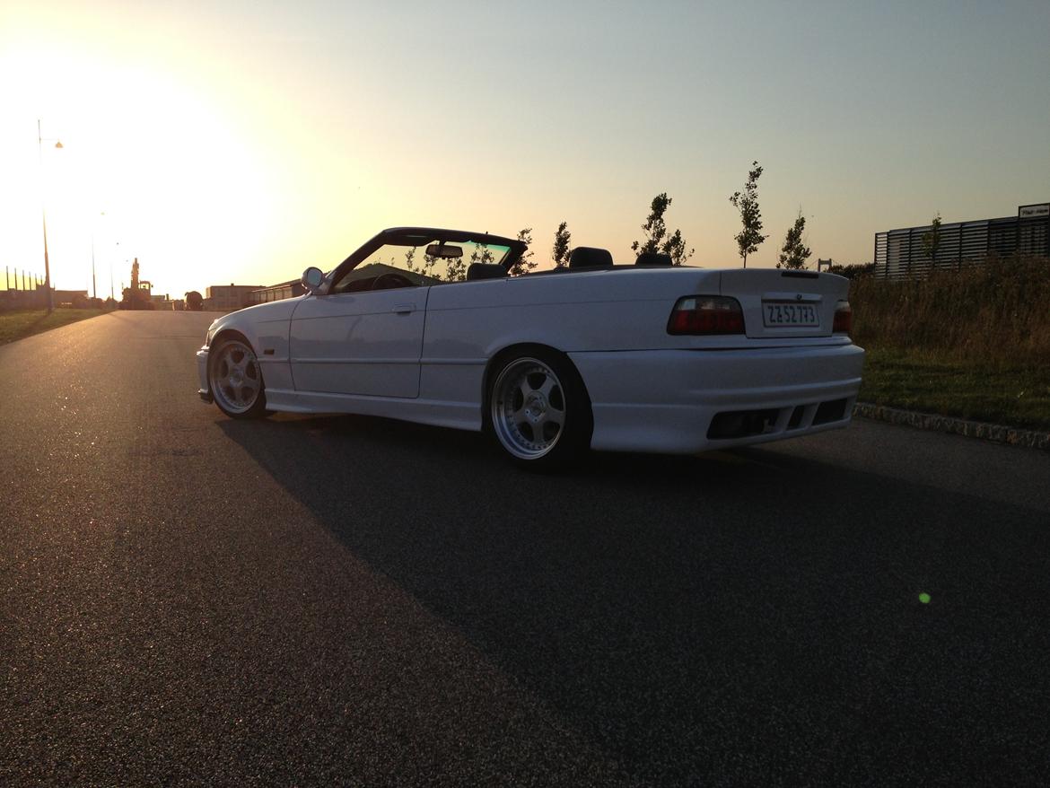 BMW 320i cabriolet billede 4