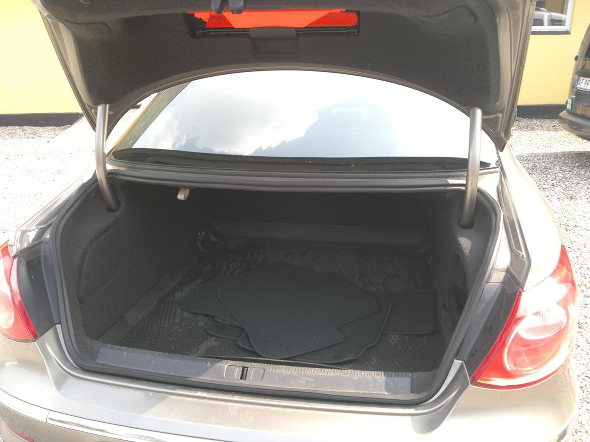 VW Passat CC  ** SOLGT ** - Kæmpe bagagerum billede 9