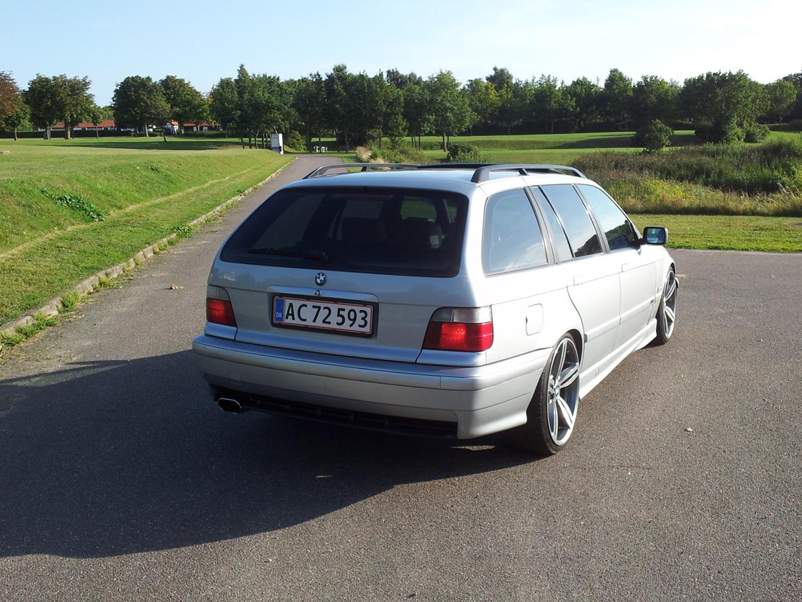 BMW 328i touring (solgt) billede 5