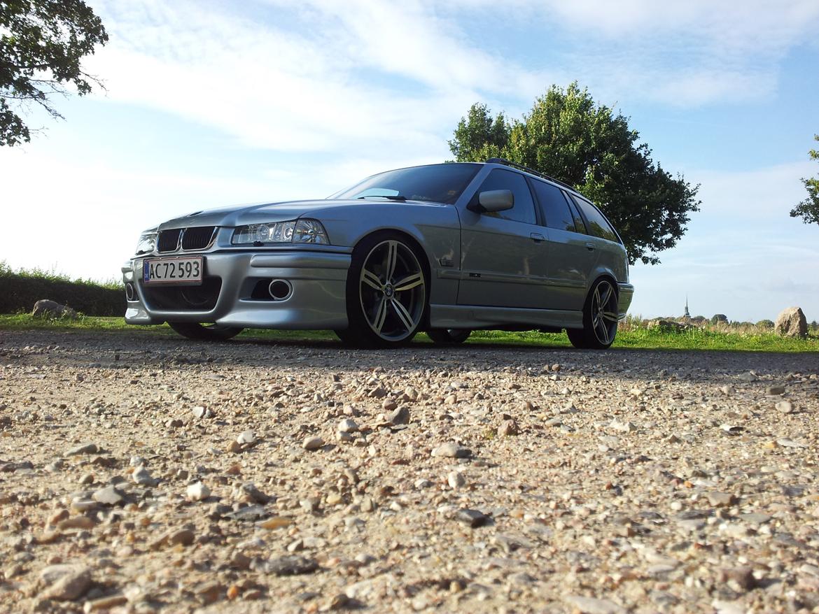 BMW 328i touring (solgt) billede 19