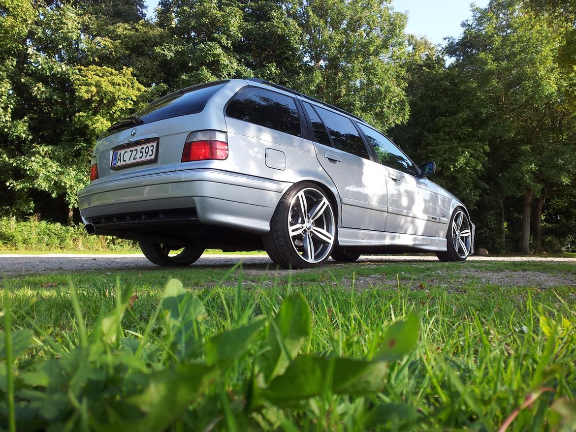 BMW 328i touring (solgt) billede 20