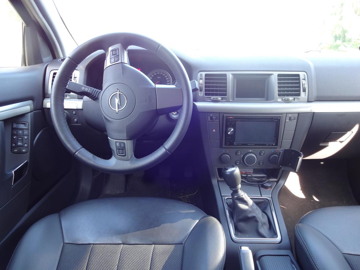 Opel Vectra C 2.0 Turbo Elegance II Wagon - Læderrat, kørecomputer og anlæg. billede 11