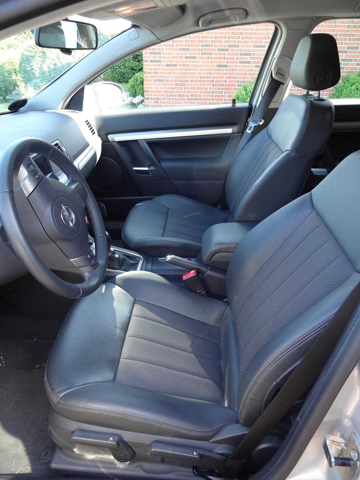 Opel Vectra C 2.0 Turbo Elegance II Wagon billede 13