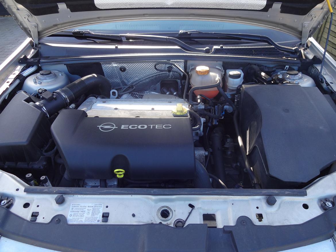 Opel Vectra C 2.0 Turbo Elegance II Wagon billede 15