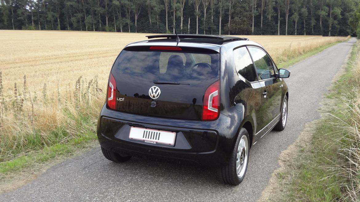 VW UP! Black Edition billede 2