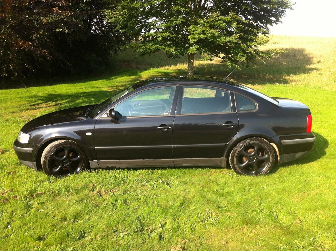 VW passat 1,8 20v limo billede 1