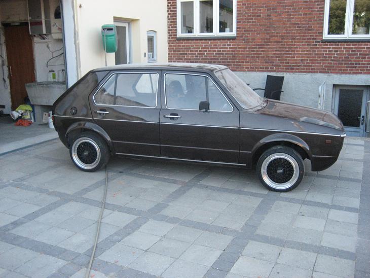 {{currentPhoto.altText}} billede {{currentPhoto.number}}