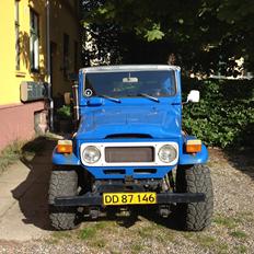 Toyota Land Cruiser BJ45
