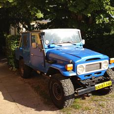 Toyota Land Cruiser BJ45