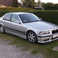 BMW e36 325i