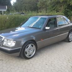 Mercedes Benz w124 300D