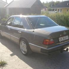 Mercedes Benz w124 300D